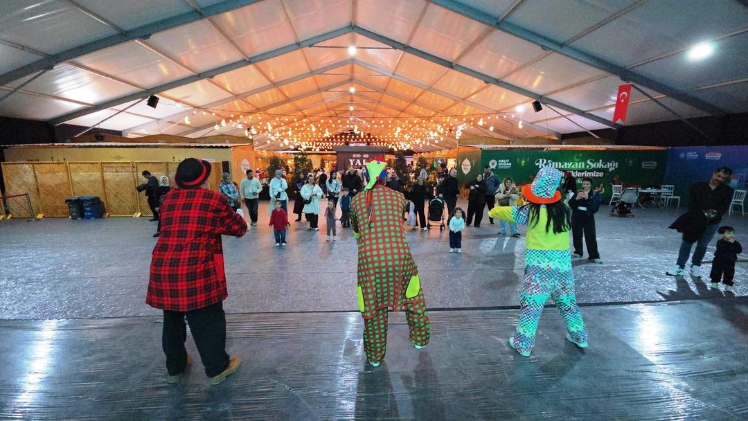 Samsun da herkese hitap eden Ramazan Sokağı a&ccedil;ıldı 6