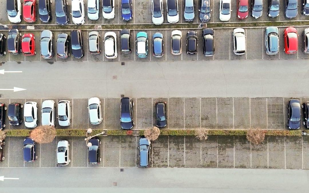 Otopark krizi: "&Uuml;cretsiz olması gereken alanlar parayla satılıyor" 2