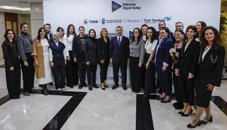 &lsquo;Dijitalde Hayat Kolay&rsquo; projesi kapsamında 50 bin kadına ulaşıldı
