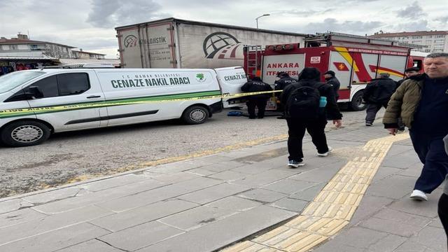 Ankara'da TIR'ın altında kalan kadın öldü