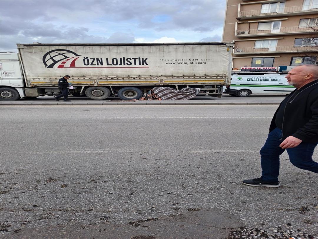 Ankara da TIR ın altında kalan kadın &ouml;ld&uuml; 1