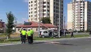 3 kişinin &ouml;ld&uuml;ğ&uuml; kazada s&uuml;r&uuml;c&uuml;den "Aracı durduramadım" savunması