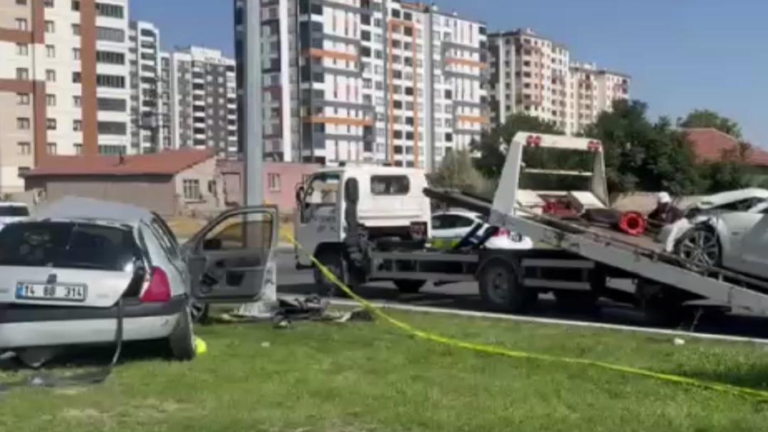 3 kişinin &ouml;ld&uuml;ğ&uuml; kazada s&uuml;r&uuml;c&uuml;: "Fren yapmama rağmen aracı durduramadım" 1