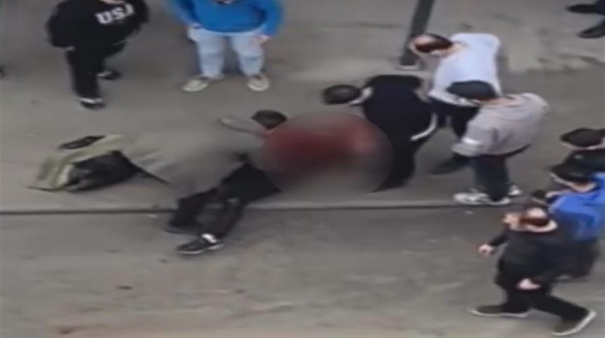 Avcılar'da bı&ccedil;aklı kavga: 1 ağır yaralı