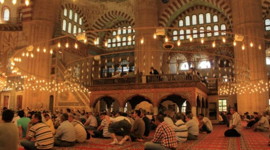 Cuma namazı saat kaçta? İşte 30 Mart Cuma Diyanet'e göre il il namaz vakitleri (Cuma namazı nasıl kılınır?)