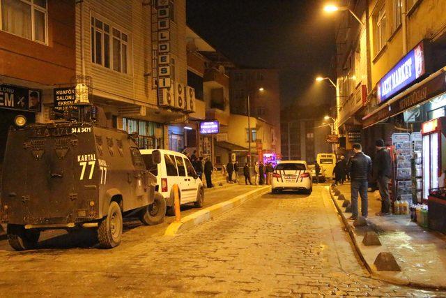 Beyoğlu'nda silahlı çatışma: 1 yaralı