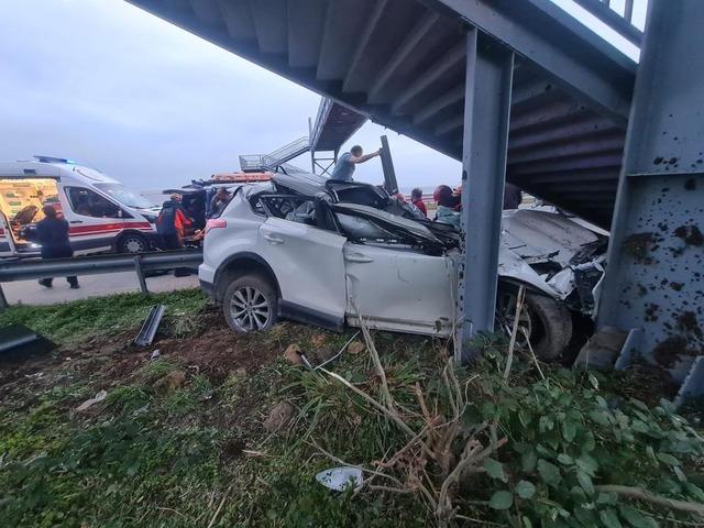 Rize'de feci kaza: 1 &ouml;l&uuml;, 1 ağır yaralı