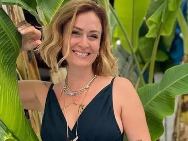 &Ouml;zel hayatıyla g&uuml;ndemden d&uuml;şm&uuml;yor! Şimdi de...