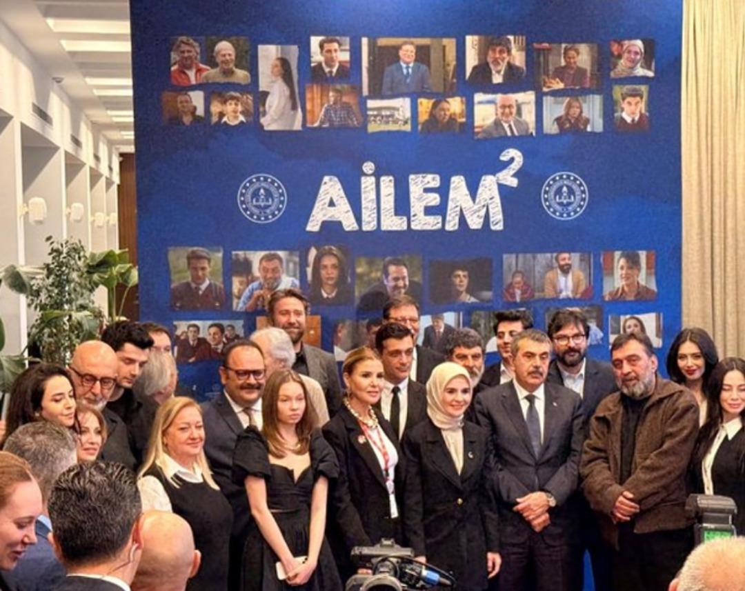 G&uuml;lben Ergen  Ailem  dizisi sorusunu duyunca r&ouml;portajı yarıda kesti 2