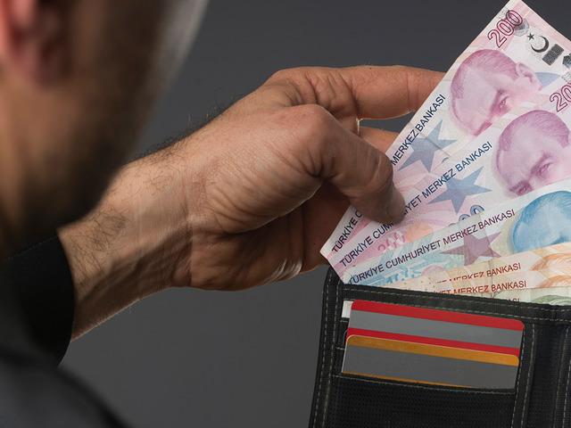 Bunları c&uuml;zdanda taşımayın: Uzmanlardan uyarı geldi