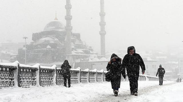 Hava sıcaklıkları çakılacak! İklim Bilimci'den kar yağışı uyarısı: 23-25 Şubat'a dikkat!