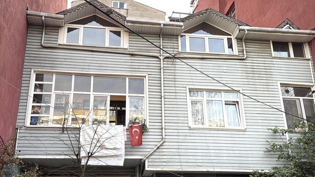 Kaza ge&ccedil;iren kadını hastaneden eve g&ouml;nderdiler: Kızı evde &ouml;l&uuml; buldu! 4