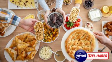 Ramazan&rsquo;da şişkinliği ve tatlı krizini bı&ccedil;ak gibi kesen y&ouml;ntem! Beslenme uzmanından sahur rehberi
