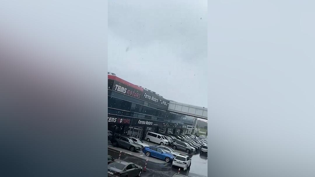 İstanbul da kar yağışı başladı! İşte ilk g&ouml;r&uuml;nt&uuml;ler... 7