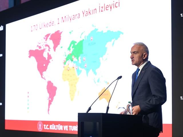 Yeni modeli Bakan Ersoy duyurdu! T&uuml;rk dizi sekt&ouml;r&uuml;ne dev destek... '100 bin dolar' detayı!