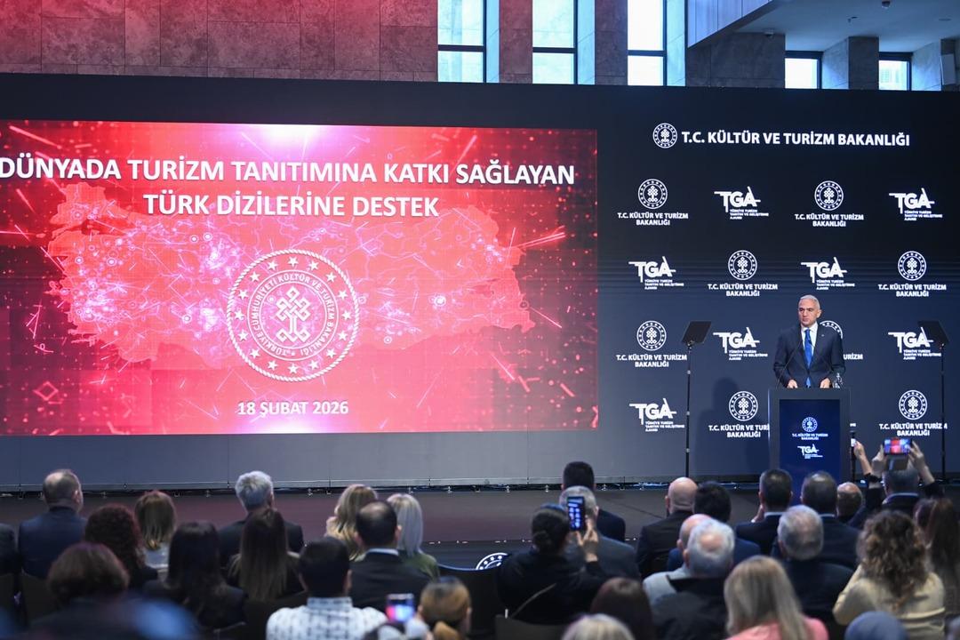 Yeni modeli Bakan Ersoy duyurdu! T&uuml;rk dizi sekt&ouml;r&uuml;ne dev destek...  100 bin dolar  detayı! 1