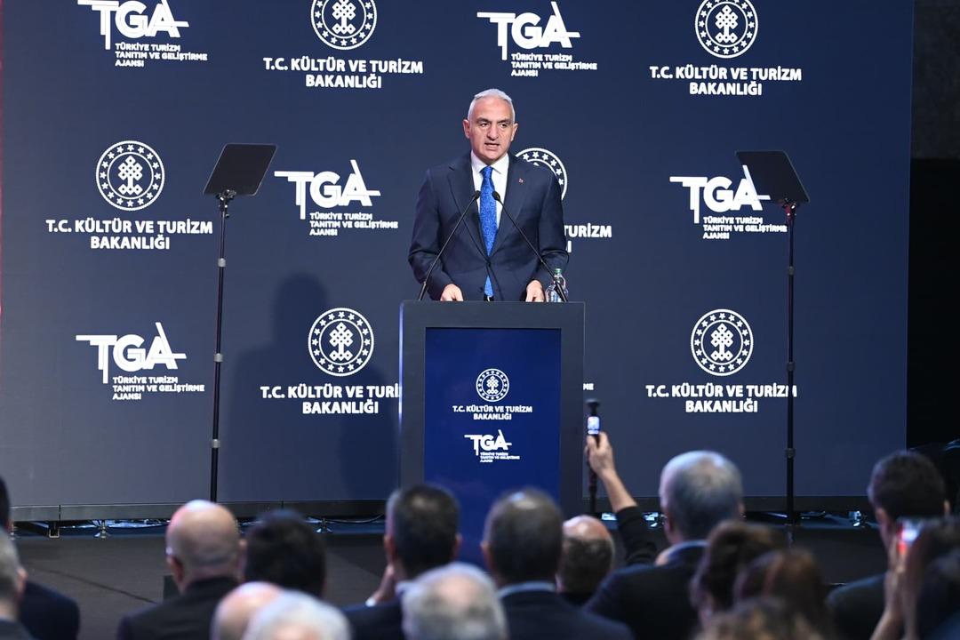 Yeni modeli Bakan Ersoy duyurdu! T&uuml;rk dizi sekt&ouml;r&uuml;ne dev destek...  100 bin dolar  detayı! 2