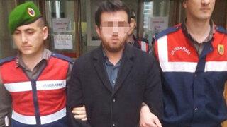 FETÖ'den aranan yönetici otobüste 2 genci elle taciz ederken yakalandı!