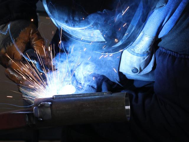 Isparta'da &uuml;retilen elektrikli motosikletler ihra&ccedil; da ediliyor