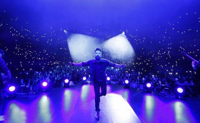 Megastar Tarkan, Almanya’yı salladı