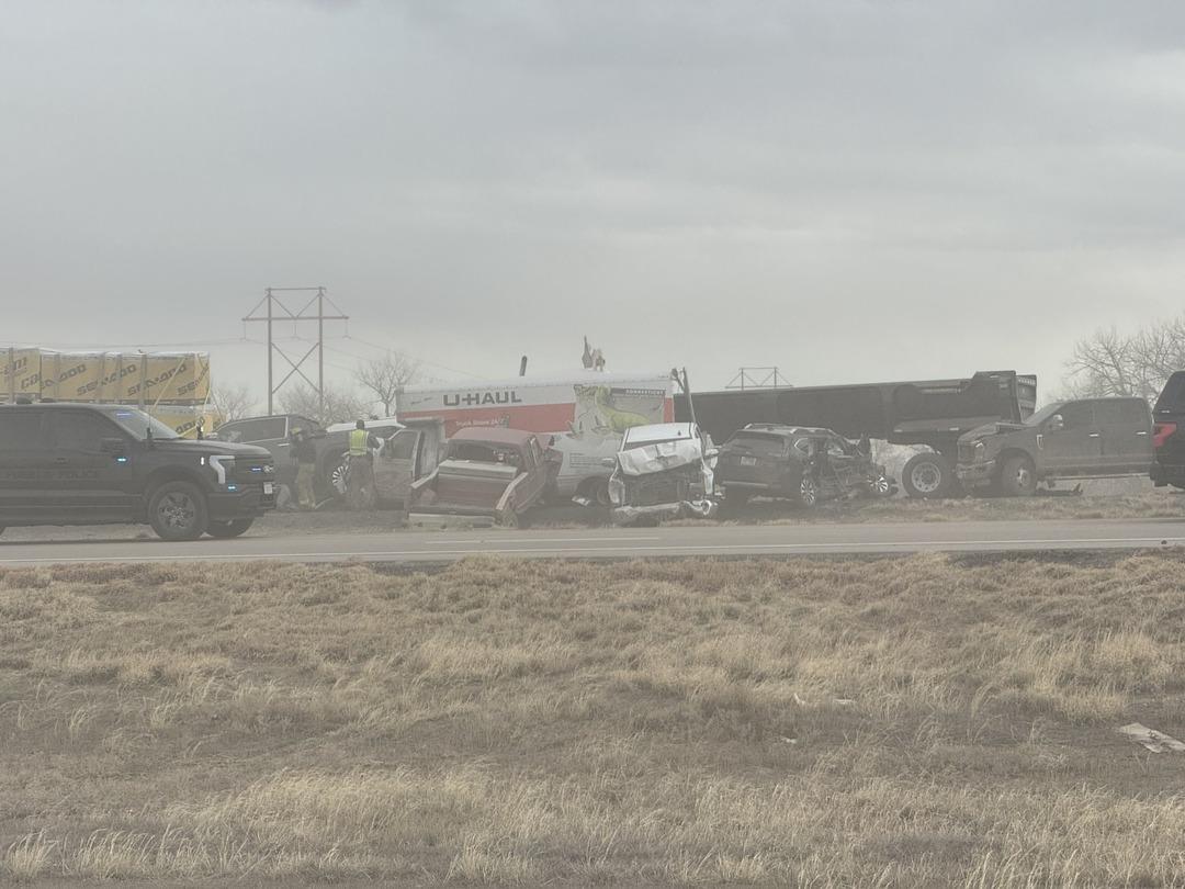 Kum fırtınası zincirleme kazaya yol a&ccedil;tı: 4 &ouml;l&uuml;, 29 yaralı! 1