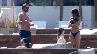 Babası korkuyor, o seks bağımlısı sevgilisiyle gününü gün ediyor