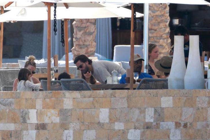 Babası korkuyor, o seks bağımlısı sevgilisiyle gününü gün ediyor G4