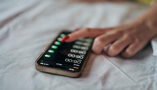 Alarmın icadından &ouml;nce insanların uyanmak i&ccedil;in kullandığı enteresan y&ouml;ntemler