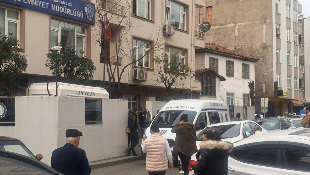 İfade vermek i&ccedil;in gitti: Polisin belindeki silahı alıp intihar etti! 2