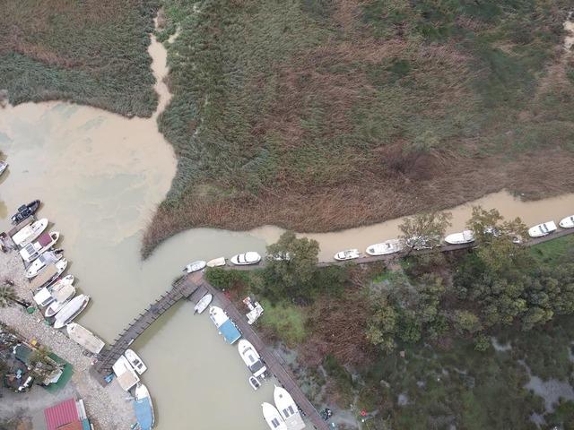 Muğla da fırtına g&uuml;nl&uuml;k yaşamı olumsuz etkiliyor 5