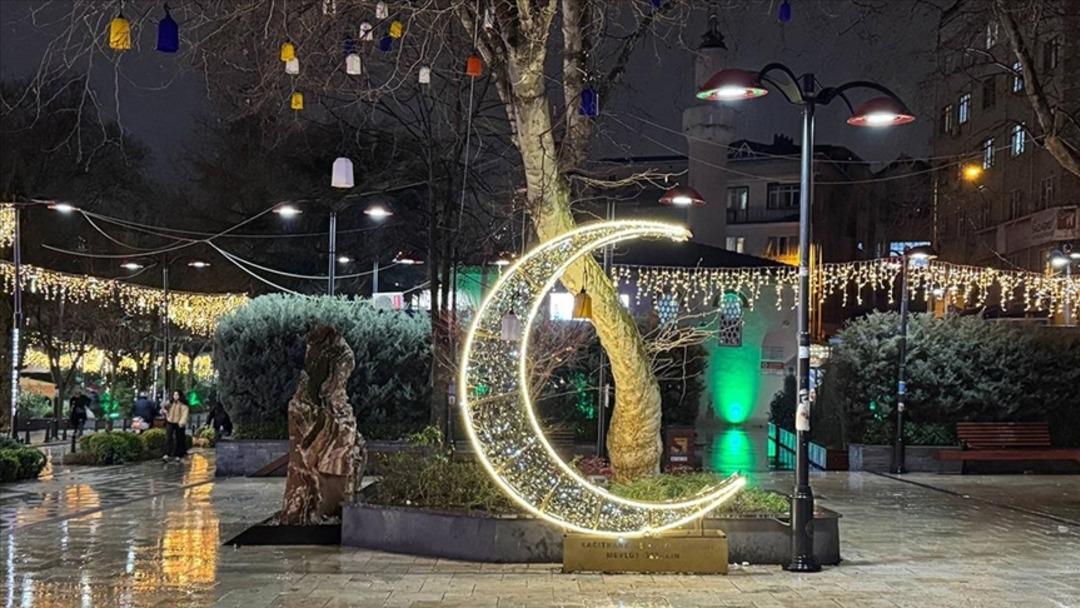 Ramazan başlıyor, g&ouml;zler ekranlardaki sohbet programlarında 2