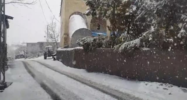 Adana Tufanbeyli&rsquo;de kar yağışı etkili oldu 3