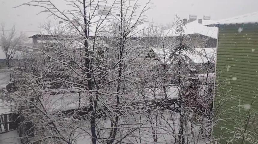 Adana Tufanbeyli&rsquo;de kar yağışı etkili oldu