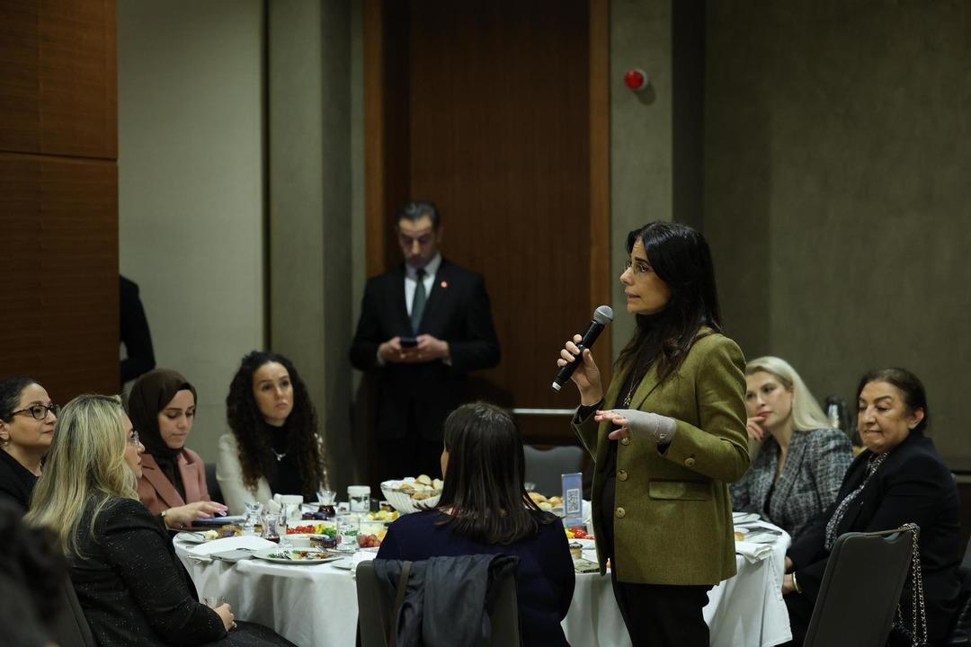 AK Parti İstanbul İl Başkanlığı ndan iş kadınları buluşması 7