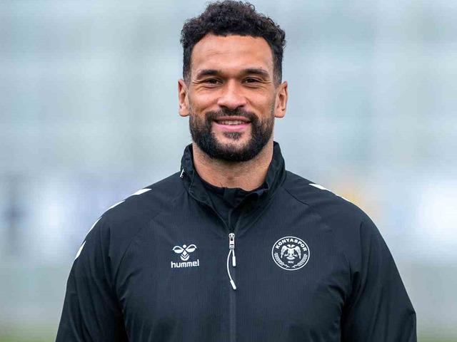 Konyaspor&rsquo;da Steven Caulker, İlhan Palut&rsquo;un ekibine dahil oldu