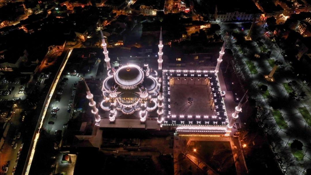 Diyanet a&ccedil;ıkladı! İşte illere g&ouml;re iftar, sahur ve teravih namazı saatleri  3