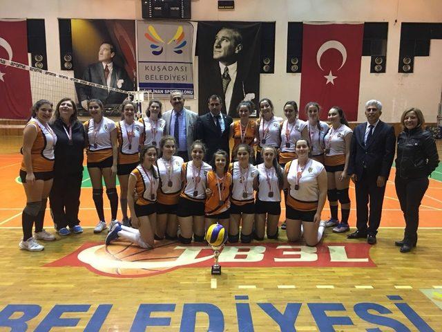 Aydın’da genç kızlar voleybol müsabakaları tamamlandı