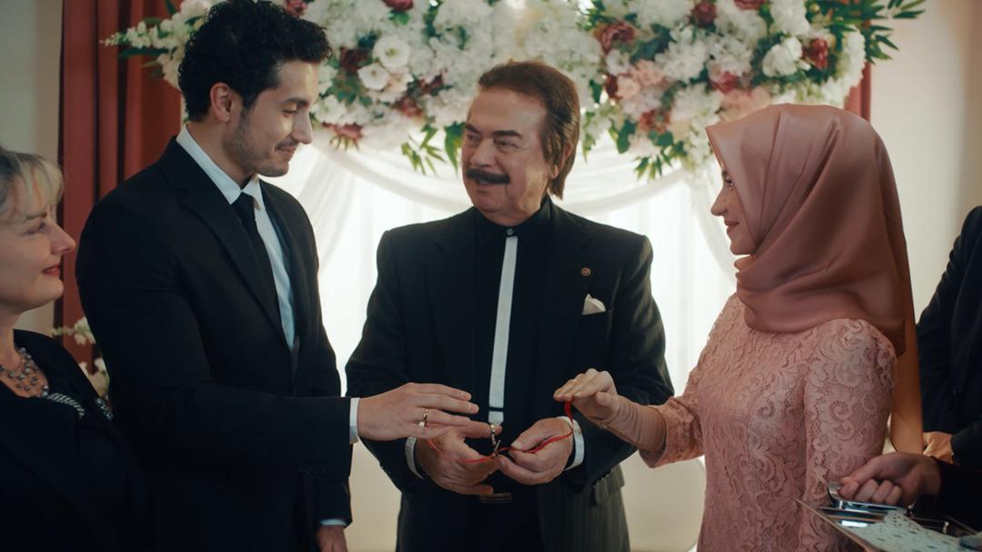 Bir&ccedil;ok &uuml;nl&uuml; isim rol aldı... Afet konutları i&ccedil;in &ouml;zel film: "Bu Başarı T&uuml;rkiye nin" 3