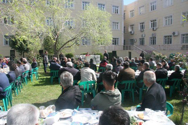 Kilis’te, Arı yetiştiricilerine bin kovan dağıtıldı