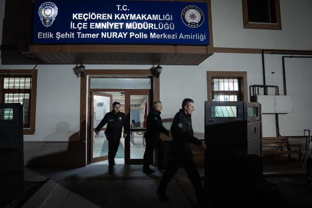 Ankara da polisler ilk sahurunu mesai başında yaptı 12