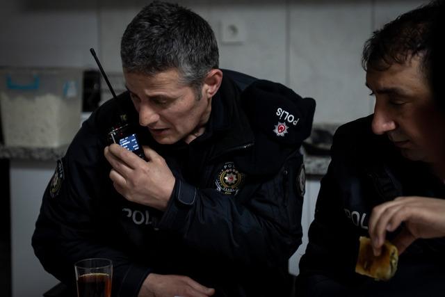 Ankara da polisler ilk sahurunu mesai başında yaptı 9