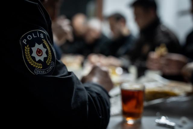 Ankara da polisler ilk sahurunu mesai başında yaptı 5
