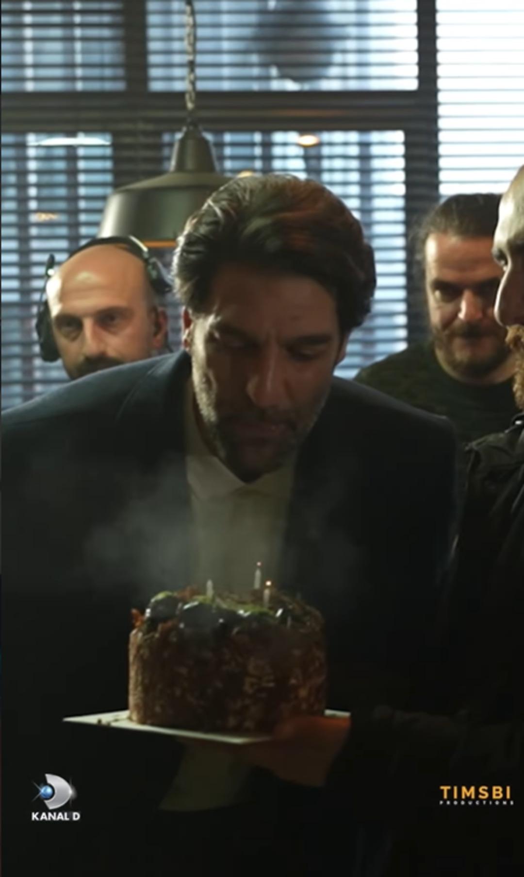 Eşref R&uuml;ya 33. b&ouml;l&uuml;mde neler oldu? Eşref R&uuml;ya Din&ccedil;er &ouml;ld&uuml; m&uuml;? 2