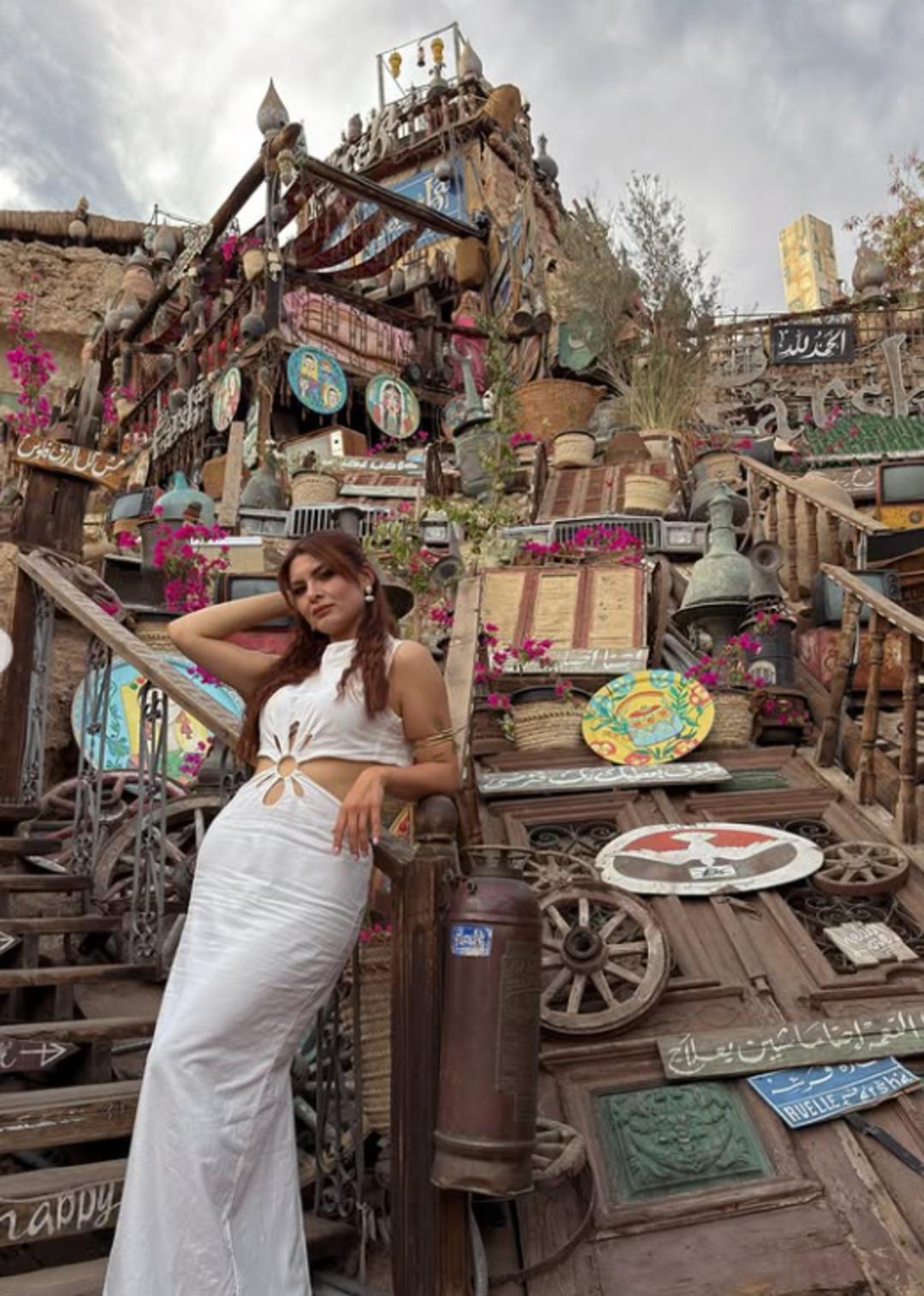 Gelin adayı Hanife isyan etti: Ben a&ccedil;tım sen de bakmayıver! 1