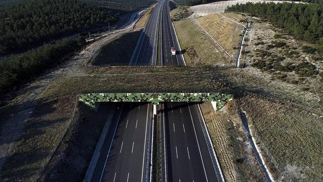 İstanbul-İzmir otoyolu yeniden ulaşıma açıldı