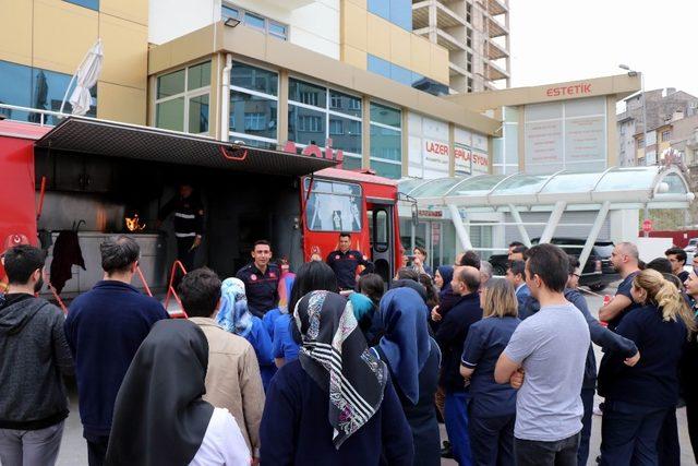 Dünyam Hastanesi çalışanlarına ’yangın’ eğitimi