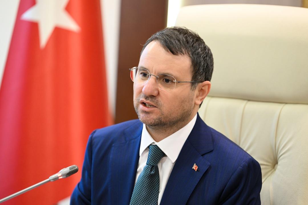 Sosyal medyada yeni d&ouml;nem başlıyor! Bakan G&uuml;rlek: "S&ouml;z konusu hesaplara s&uuml;re verilecek" 1