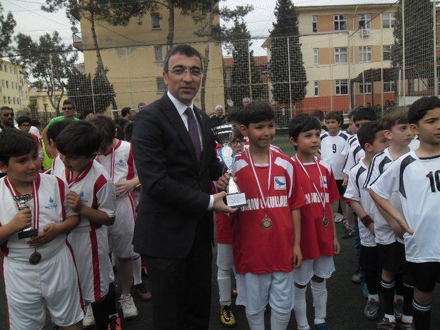 Milas’ta ’Okullar Arası Bahar Turnuvası’ sona erdi
