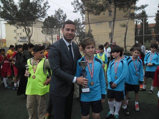 Milas’ta ’Okullar Arası Bahar Turnuvası’ sona erdi