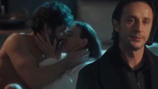 Son dakika: Eşref R&uuml;ya'da Faruk'a şok: Ayten ve sevgilisini &ouml;p&uuml;ş&uuml;rken g&ouml;rd&uuml;